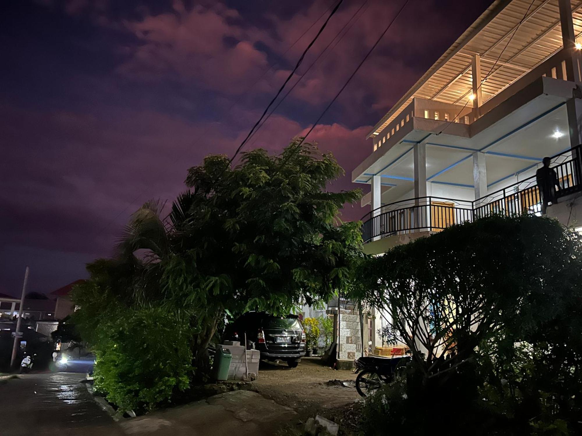 Four-G Home Stay & Komodo Tour Labuan Bajo Kültér fotó